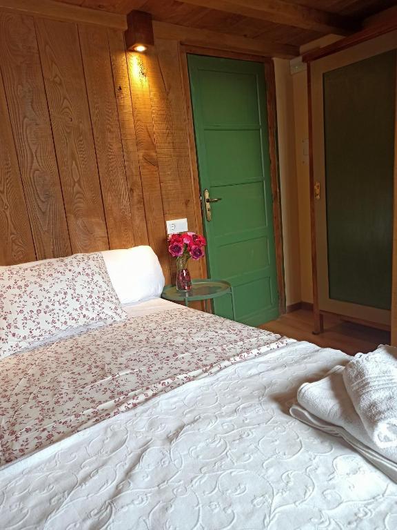 Postel nebo postele na pokoji v ubytování Casa Rural La Bodega