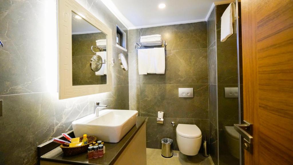 Koupelna v ubytování Green Beyza Suites