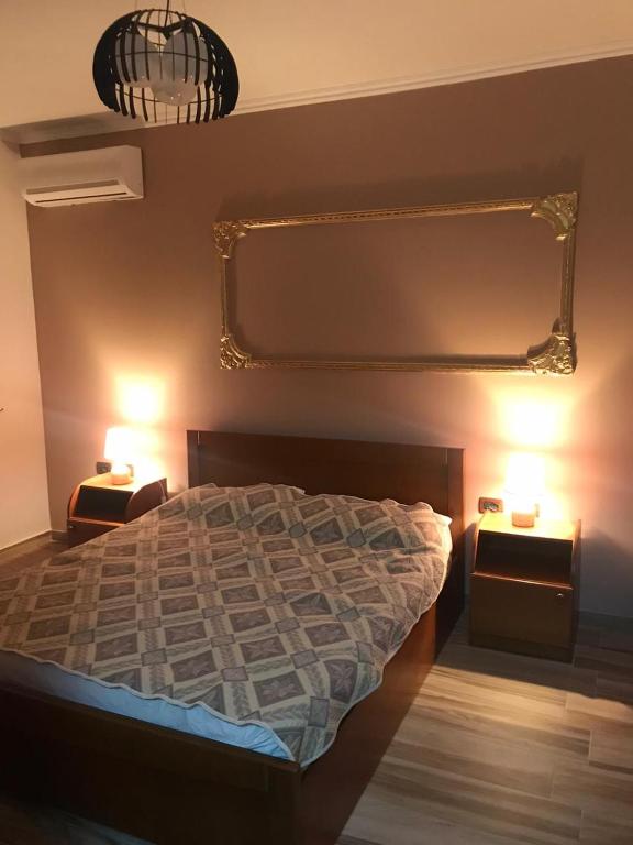 Uma cama ou camas num quarto em Apartment Koka