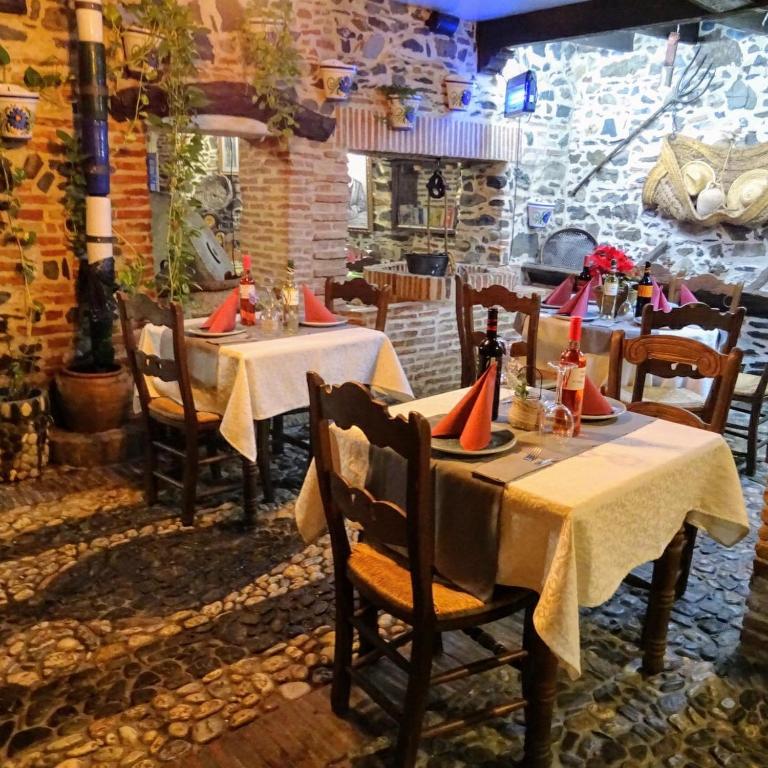 Restaurace v ubytování Hotel Posada del Bandolero