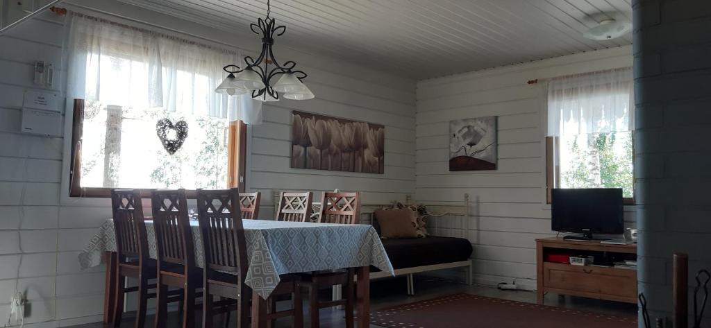 Topin Tupa 1 - Two-Bedroom House