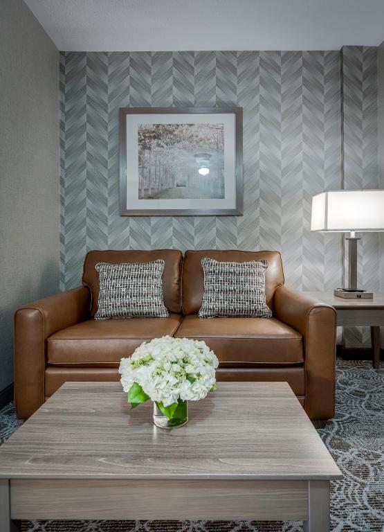 Monte Carlo Inn Markham - King Suite Avec Canapé-lit