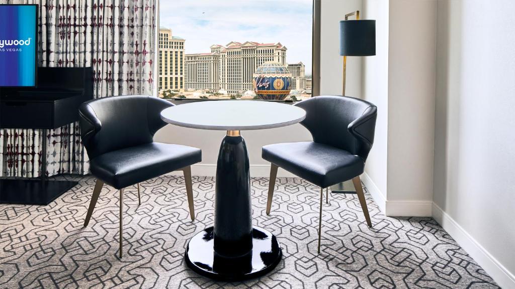 Planet Hollywood Resort & Casino - Ultra Resort Room, 2 Queens, Non-Smoking
