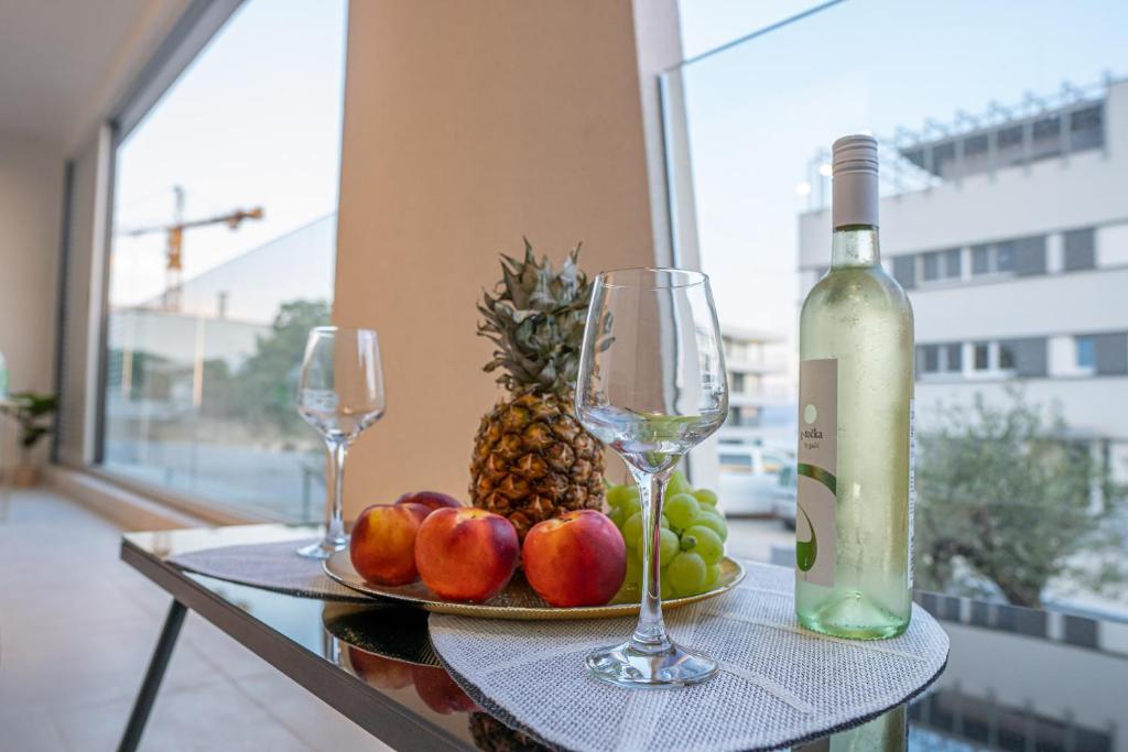 Nápoje v ubytovaní Golden Luxury Apartment