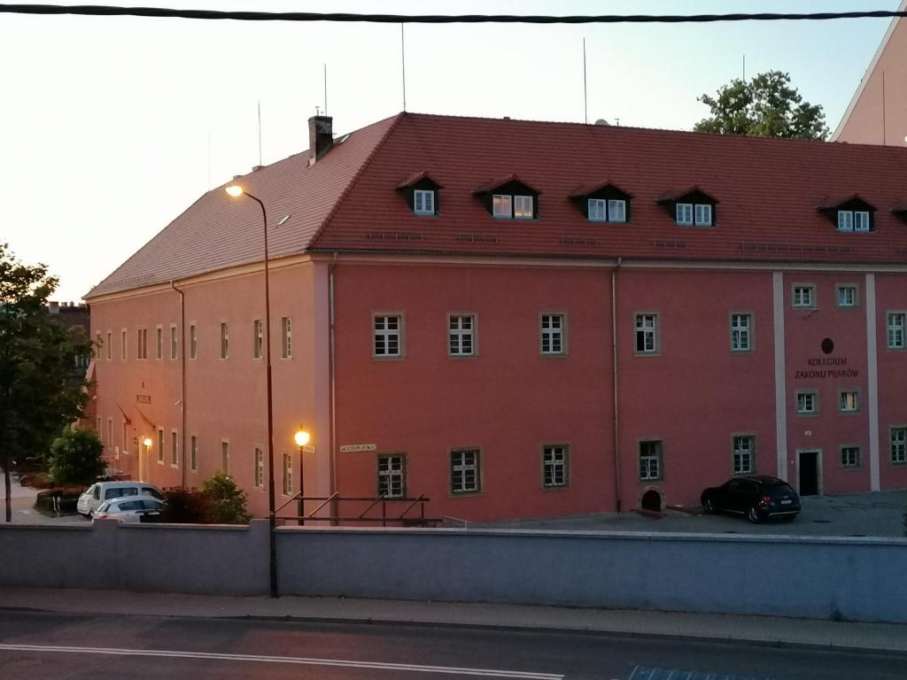 Budova, v ktorej sa apartmán nachádza