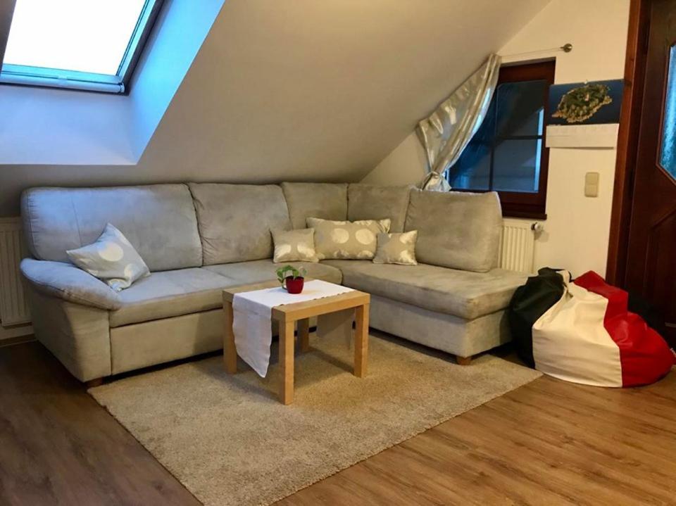Część wypoczynkowa w obiekcie Apartman U Hřiště Krkonoše