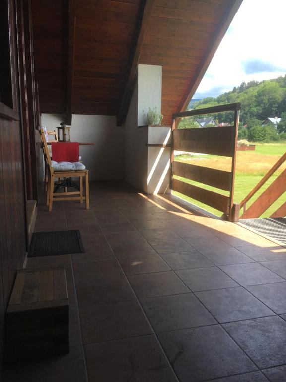 Balkon lub taras w obiekcie Apartman U Hřiště Krkonoše