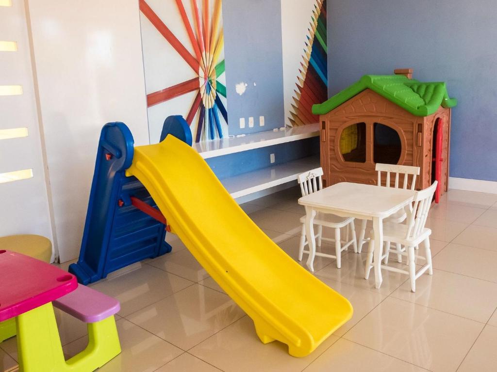  Lindo flat com 2 quartos vista total mar