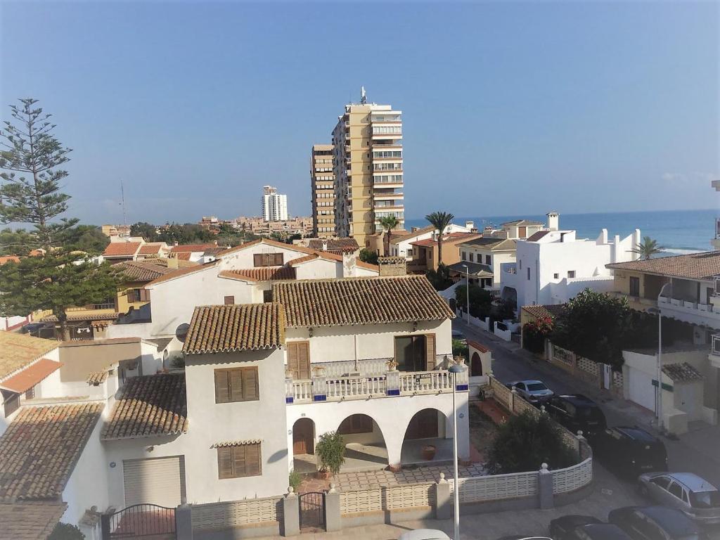 Renovated Apartment in a Beachfront Complex, Mareny Blau ...