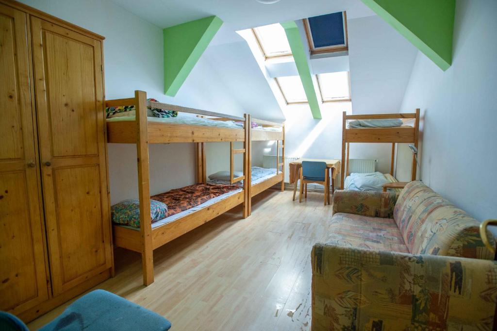 Postel nebo postele na pokoji v ubytování Jugendzentrum Seligstadt