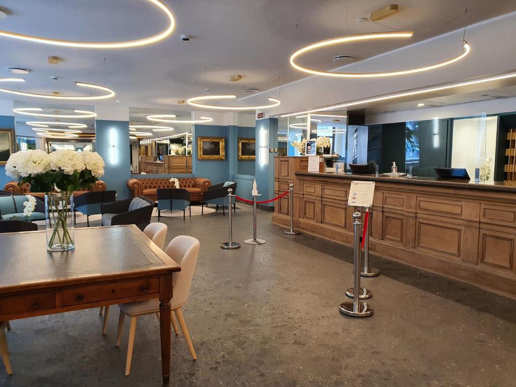 Restaurant o un lloc per menjar a Hotel Concord