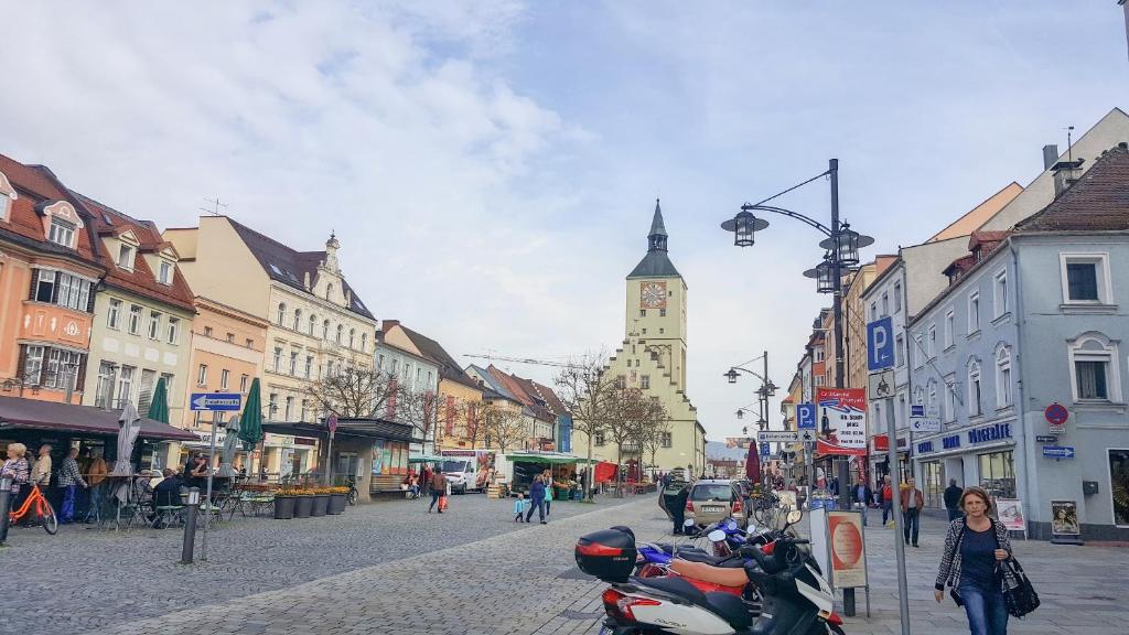 Nespecifikovaný výhled na destinaci Lalling nebo výhled na město při pohledu z apartmánu