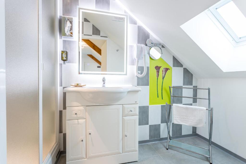 Fotografie z fotogalerie ubytování Hotel Le Centre v destinaci Gramat