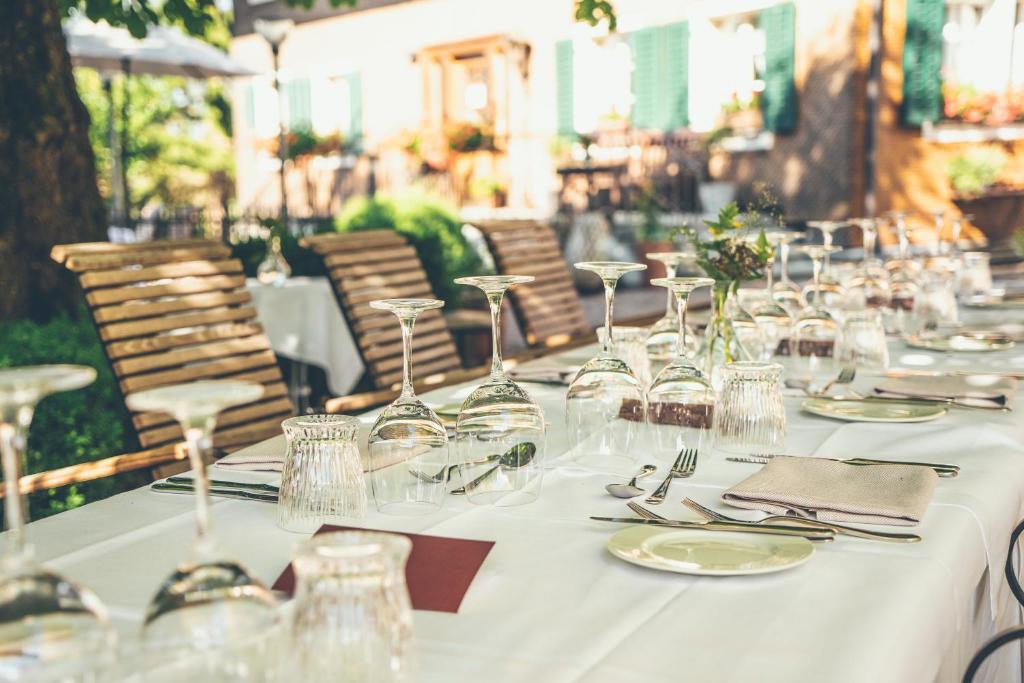 Restaurace v ubytování Gasthof Krone Blatten