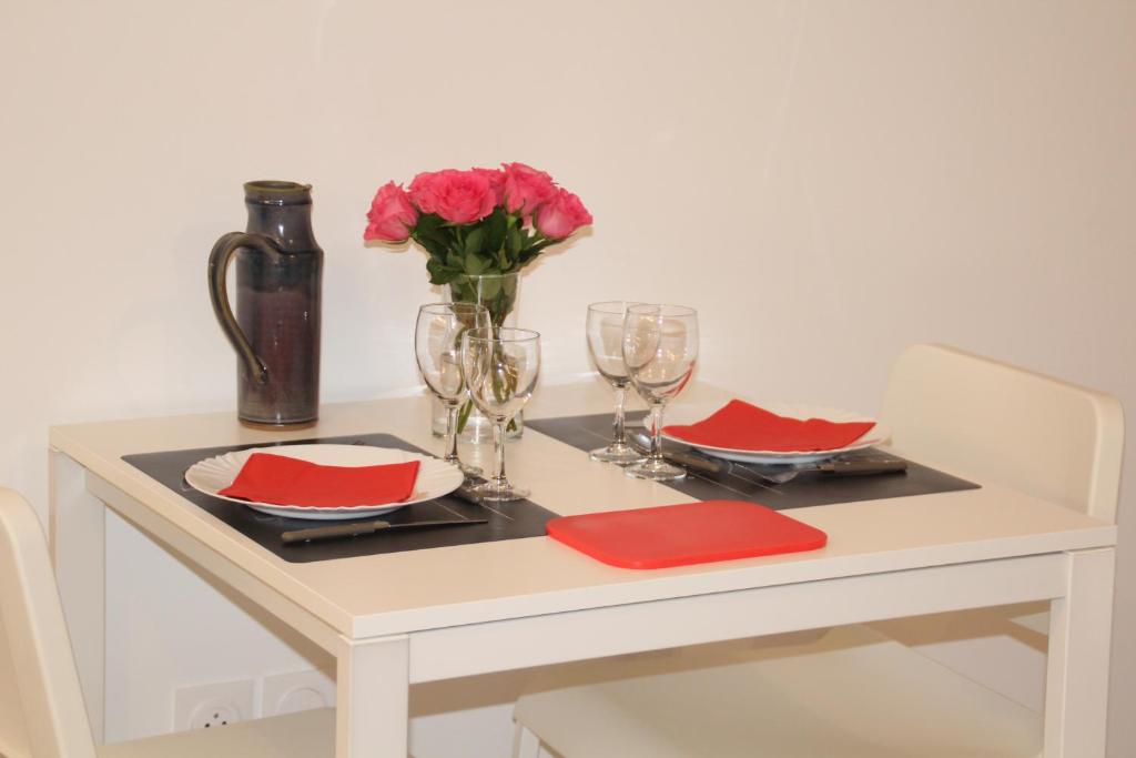 Appartement tout équipé, cosy (1 station de Paris) - One-Bedroom Apartment