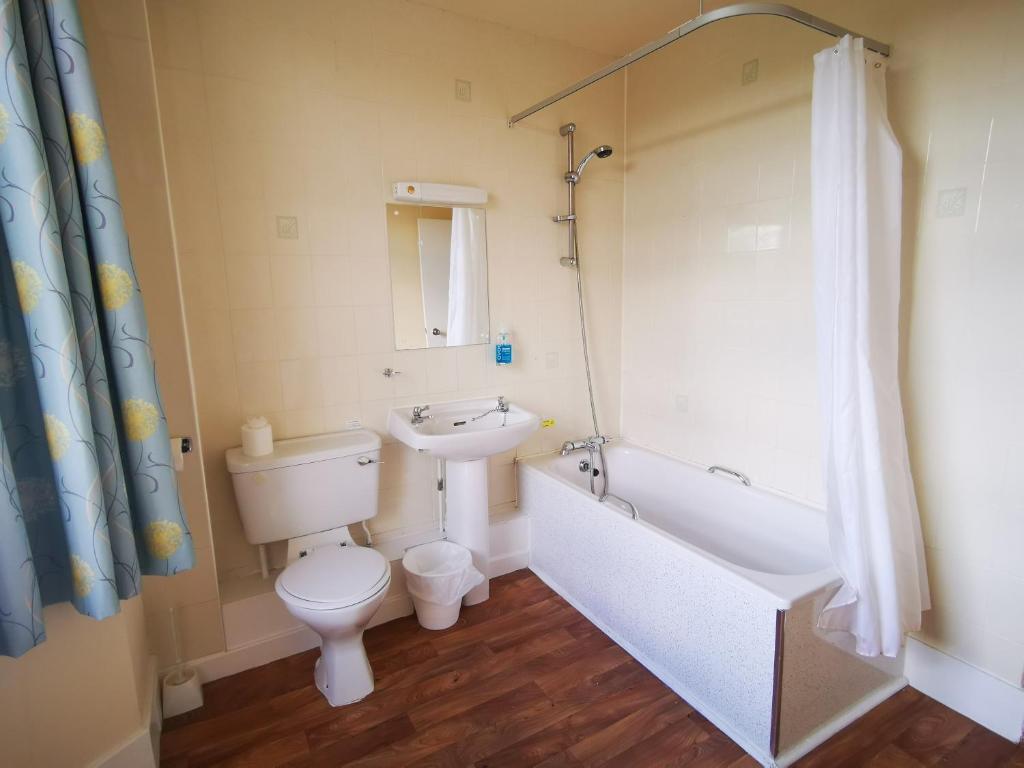 Dreadnought Hotel tesisinde bir banyo