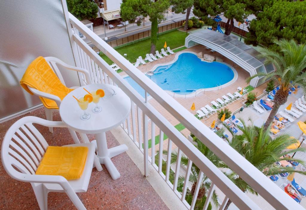 GHT Oasis Park & Spa, Lloret de Mar – Updated 2023 Prices