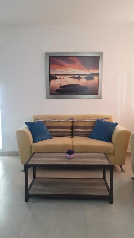 Casa Nueva cerca de playa con alberca
