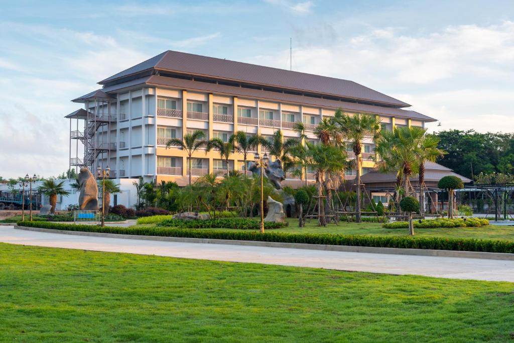 Zahrada ubytování Swan Lake Hotel Sattahip