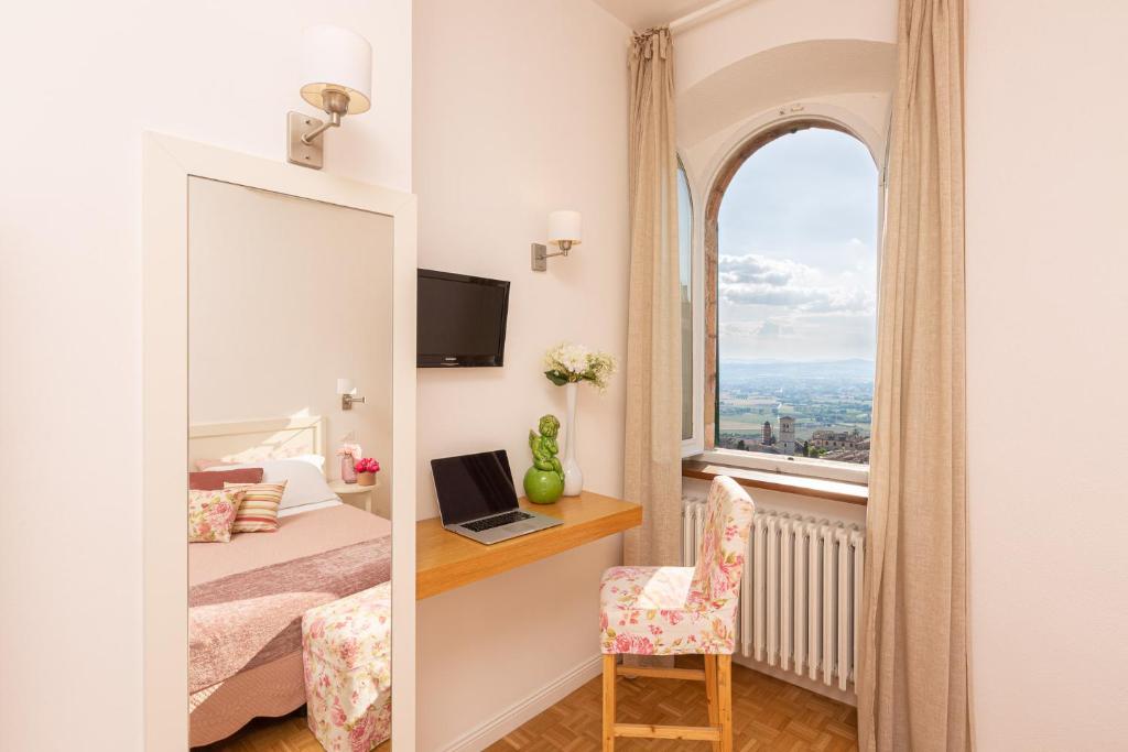 TV a/nebo společenská místnost v ubytování Hotel Ideale