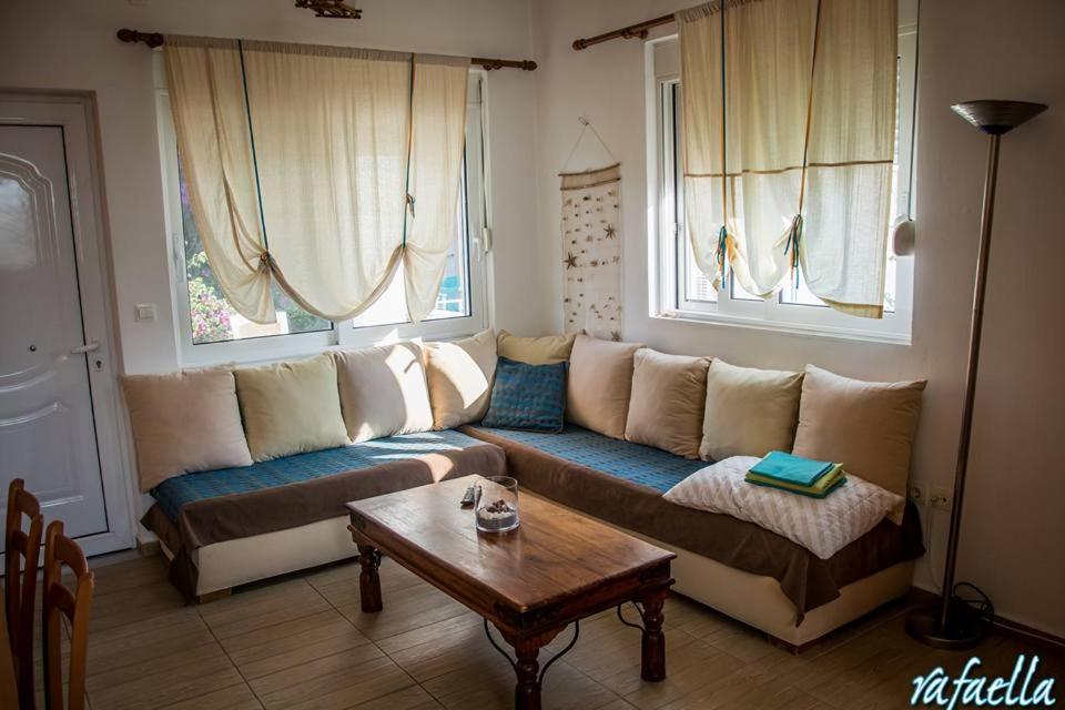 A seating area at Michaella's Maissonete at Rafaella Resort