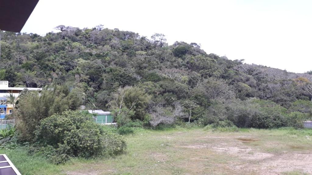  Apto confortável em BOMBINHAS- SC