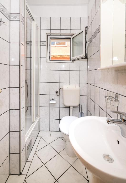 Colonia Apartments - 6