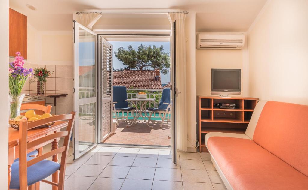 Colonia Apartments - 7