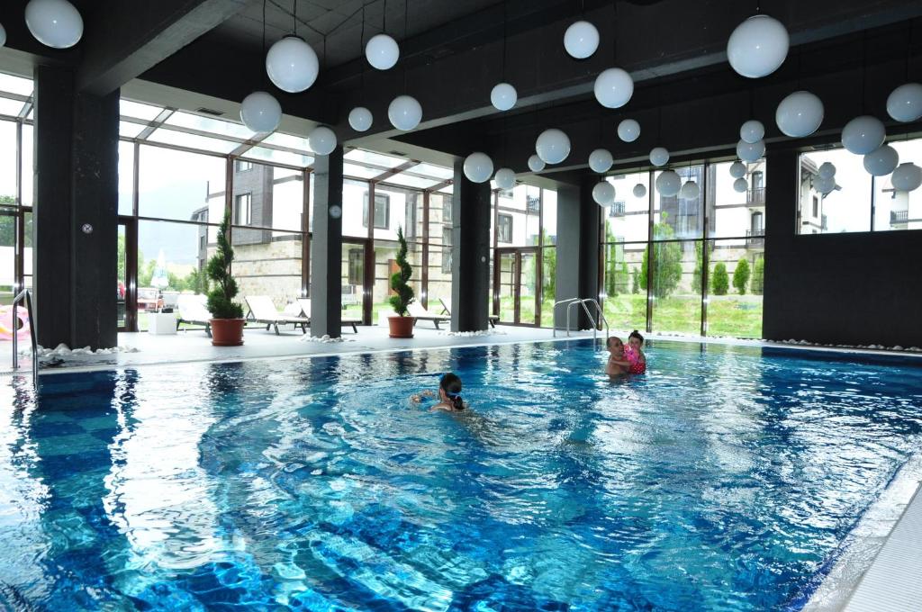 Bazén v ubytování 3 Mountains Hotel nebo v jeho okolí