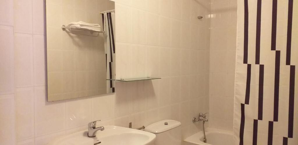 Koupelna v ubytování Hostal Meson de Paco