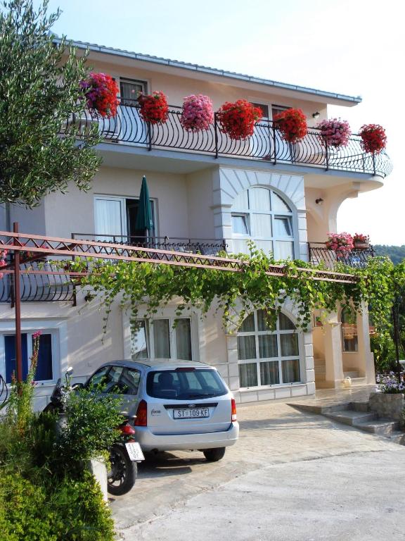 Apartments Jakšić – Photos 1