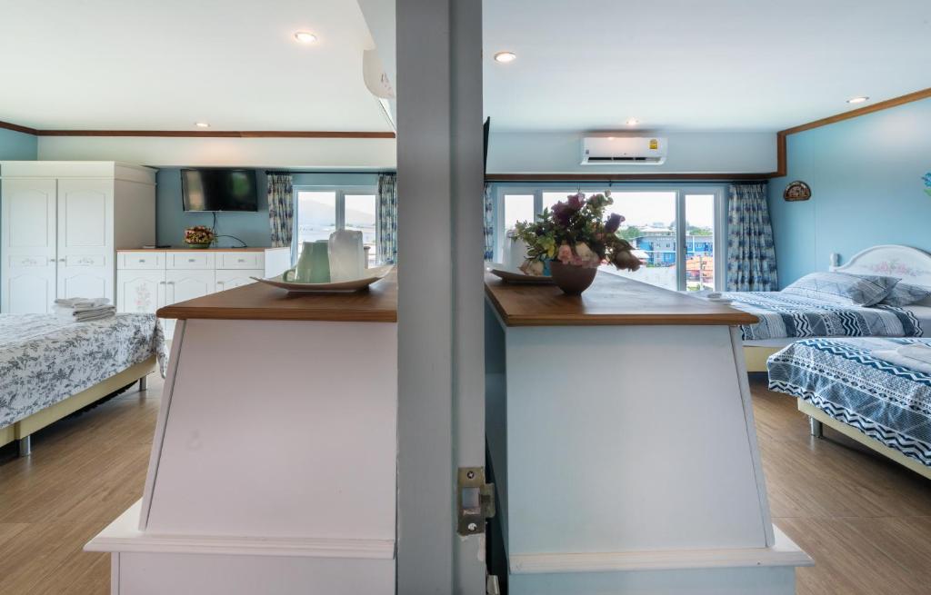 The Lilly Hotel - Resim 20