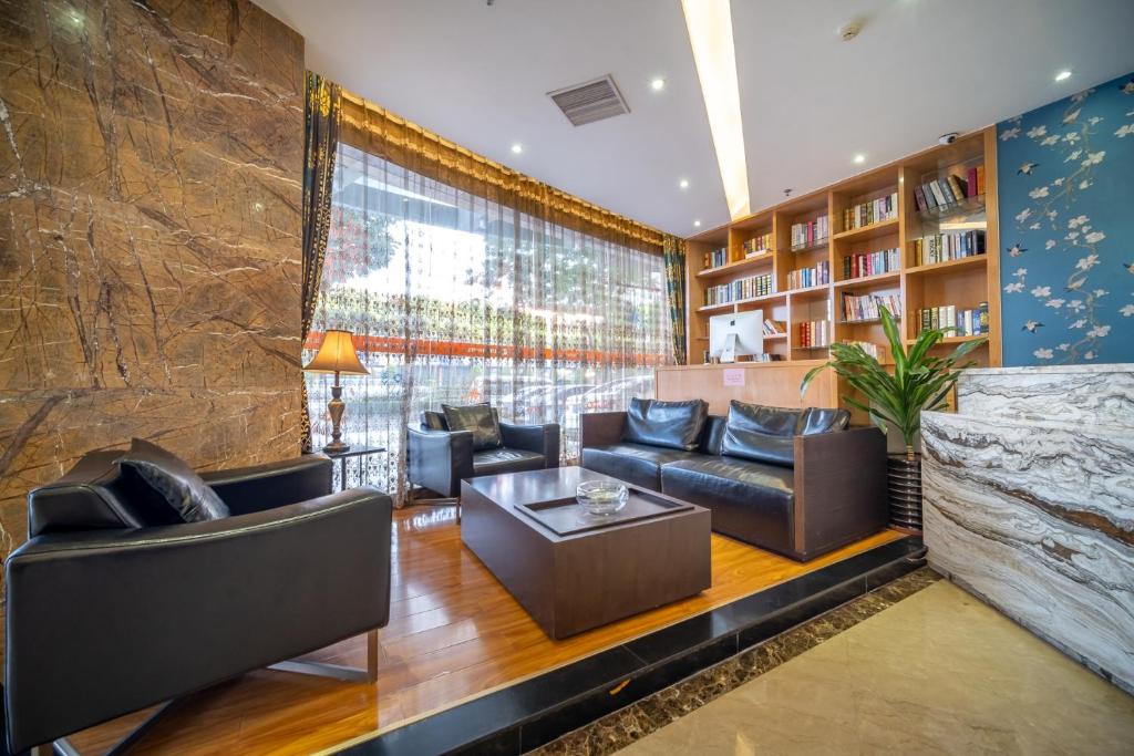 Posezení v ubytování Relteem Hotel