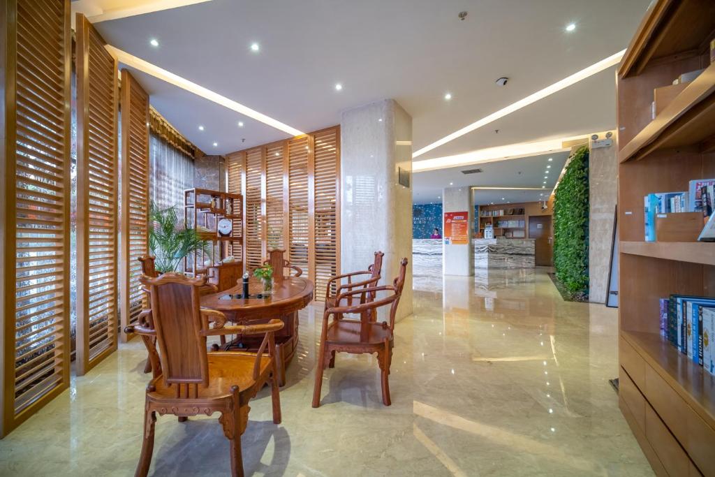 Posezení v ubytování Relteem Hotel