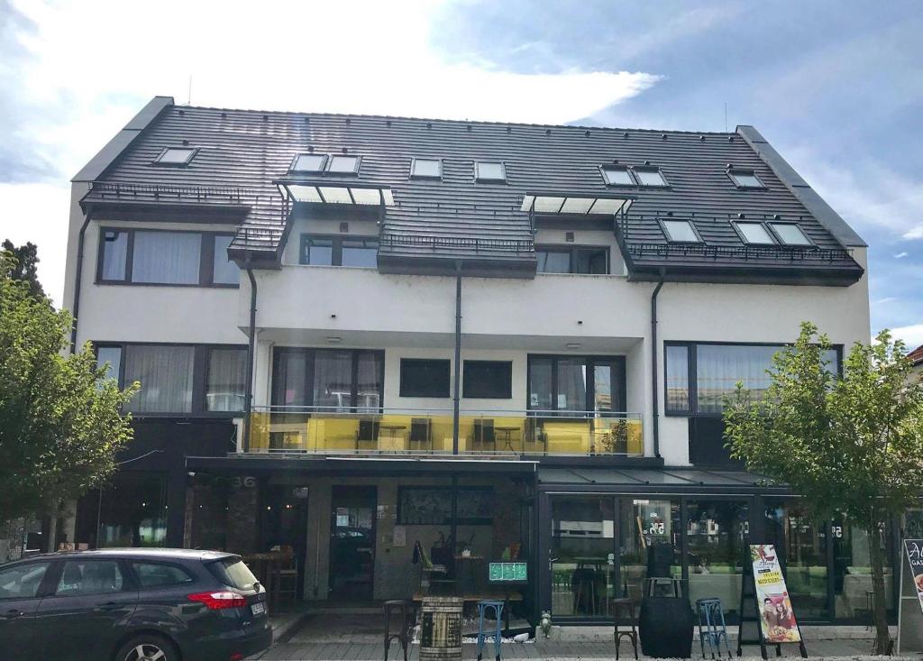 Budova, v ktorej sa apartmán nachádza