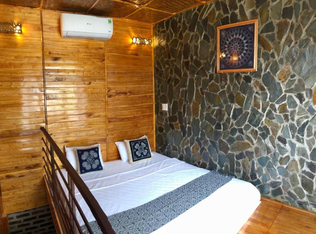 Mai Chau Green Ecohouse - 豪华单人间与阳台