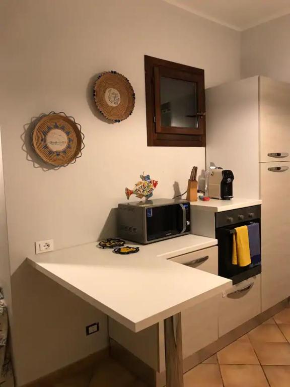 A television and/or entertainment centre at Junco