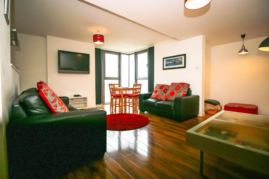 Riverview Apartments - 