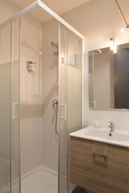 Lille City Hotel - Resim 7