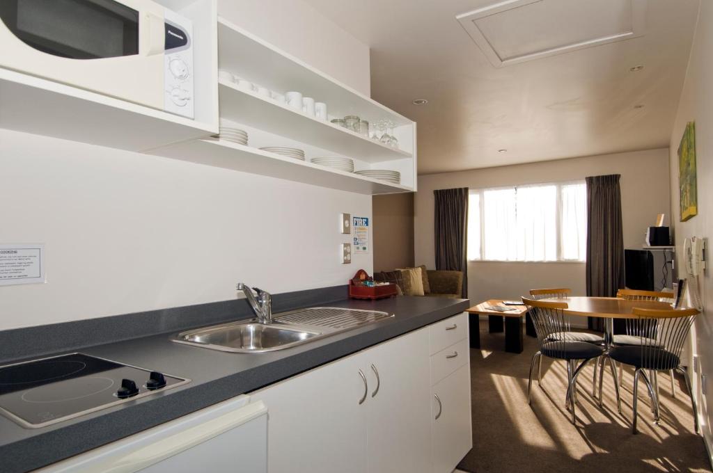 FYFFE on Riccarton - Resim 19