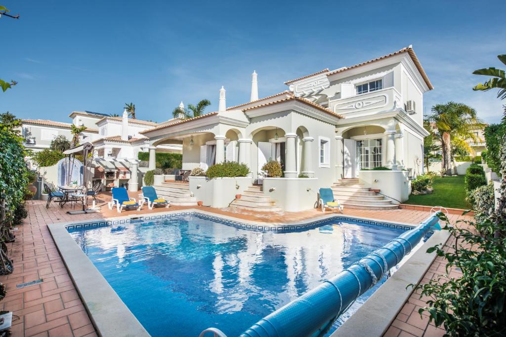 Rosal 27 by Algarve Villa Holidays