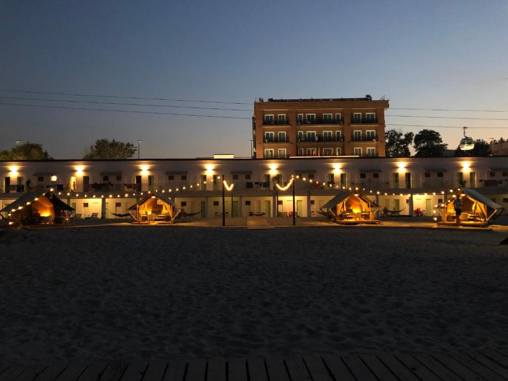 Fotografie z fotogalerie ubytování Hostel Cazino Nord Rooms v destinaci Mamaia