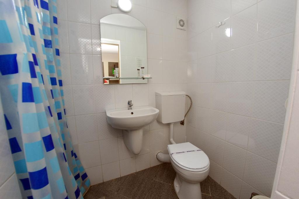 Koupelna v ubytování Hotel Victoria