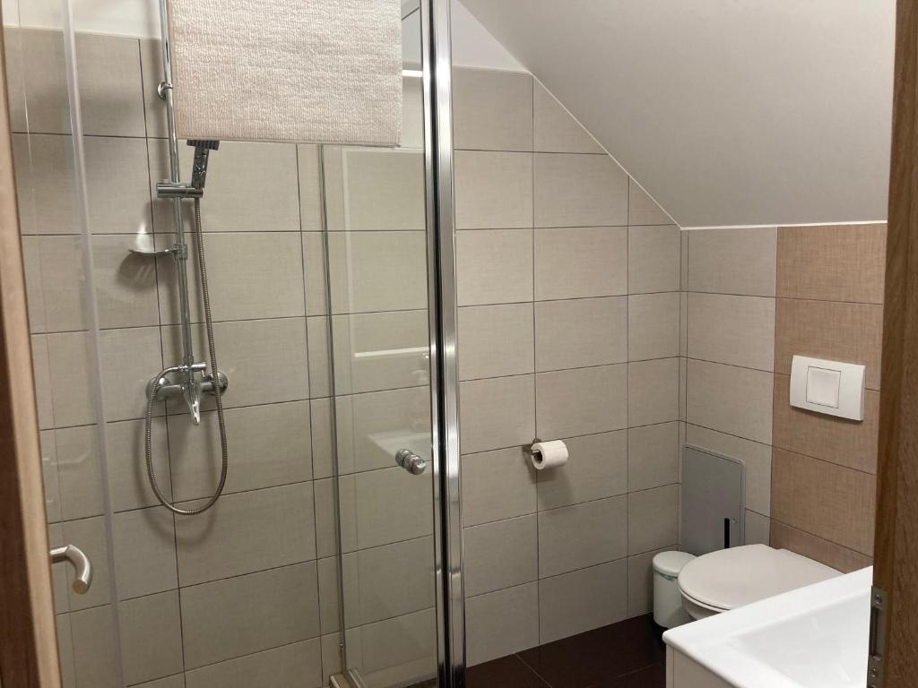 Koupelna v ubytování Platán Panzió