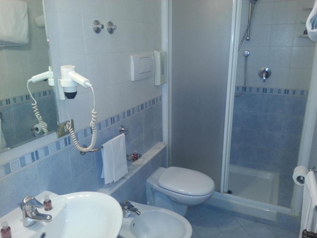 Koupelna v ubytování Hotel Principe