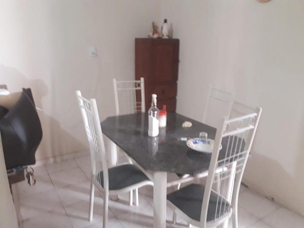  Casa inteira com ótima localização em Tamandaré
