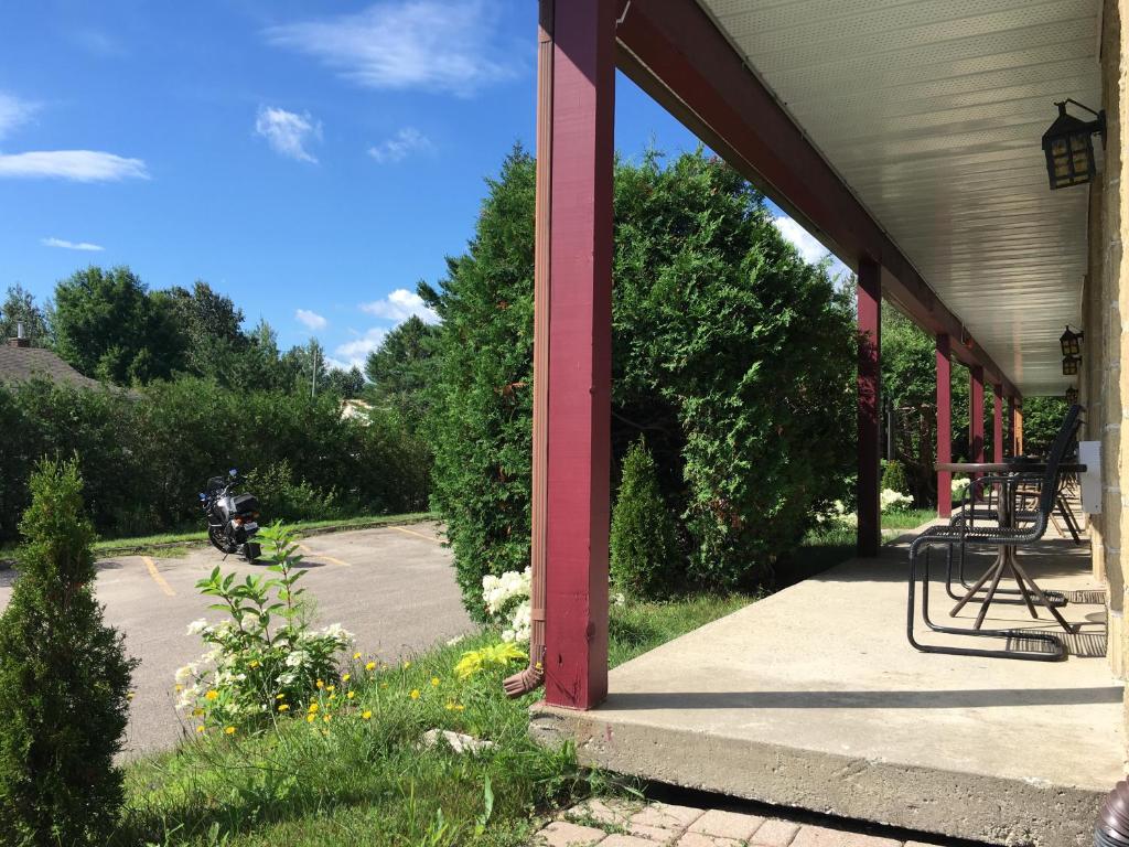 Zahrada ubytování Motel le Sabre