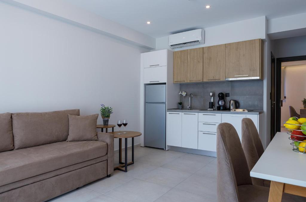 Kuchyň nebo kuchyňský kout v ubytování BISALTAE SEASIDE SUITES