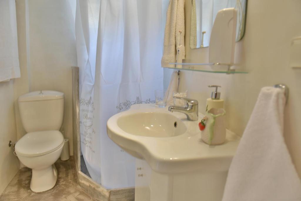 Koupelna v ubytování Grandmas Guest House