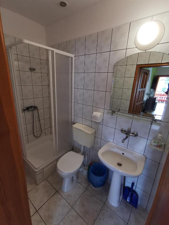 Kúpeľňa v ubytovaní Dom wczasowy Maja
